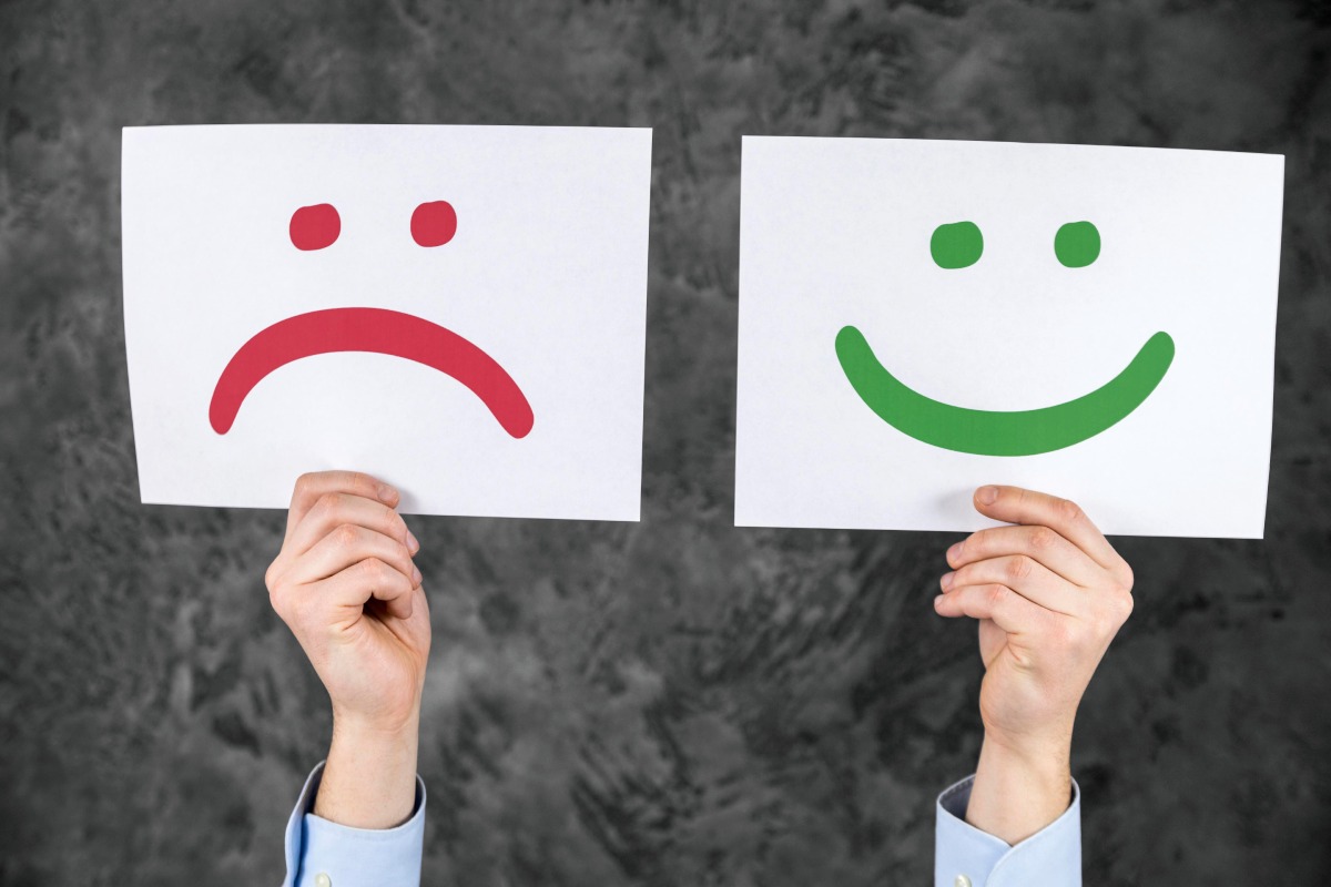  Positive psychology versus Toxic positivity by Experts
