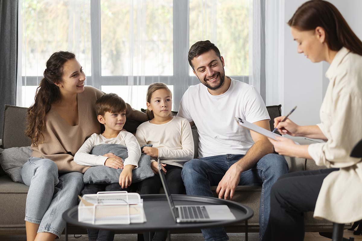 All you need to know about family therapy by professional psychologists in Mumbai | ImPerfect