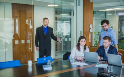 Should Bosses Treat Employees as Equals or Subordinates? A Psychological Perspective